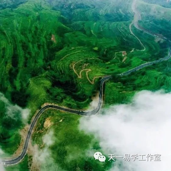六爻占卜中物极必反卦象的详细解析